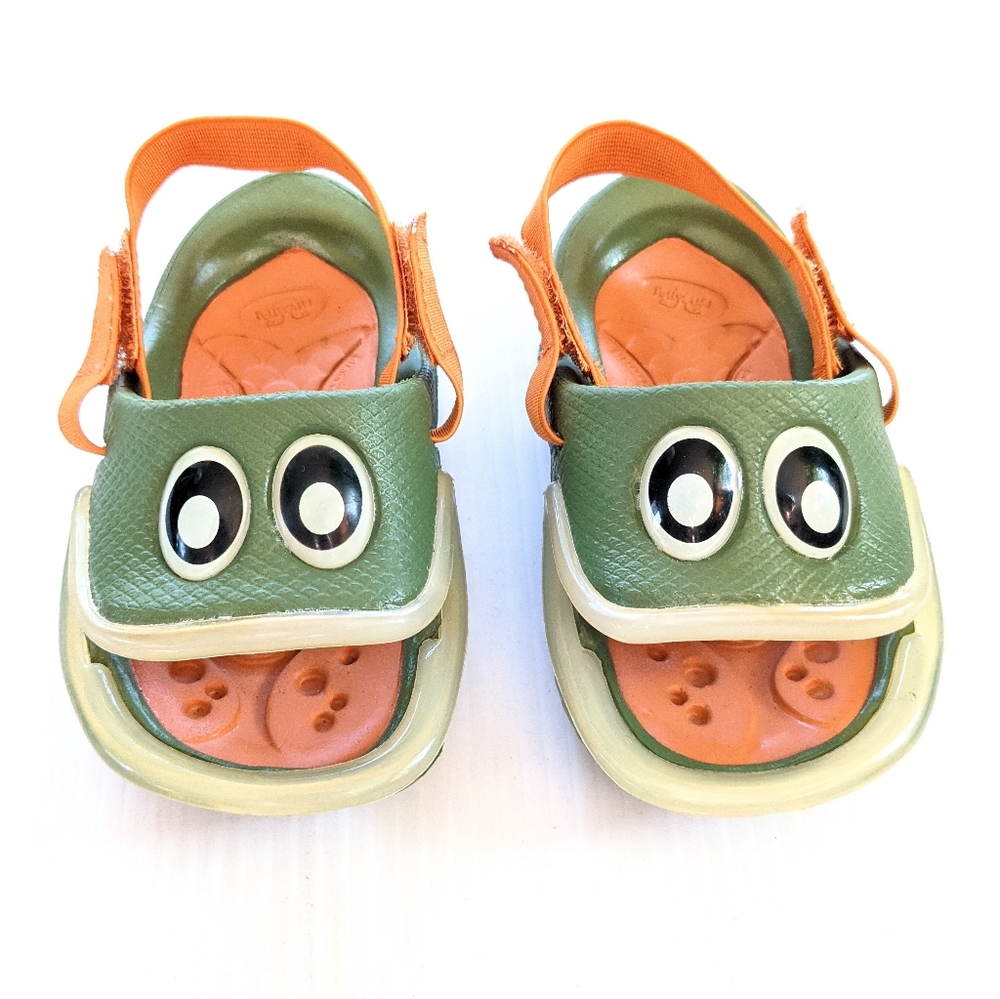 POLLIWALKS toddler fish lip sandals water shoes